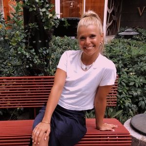 Meet your Posher, Ashley